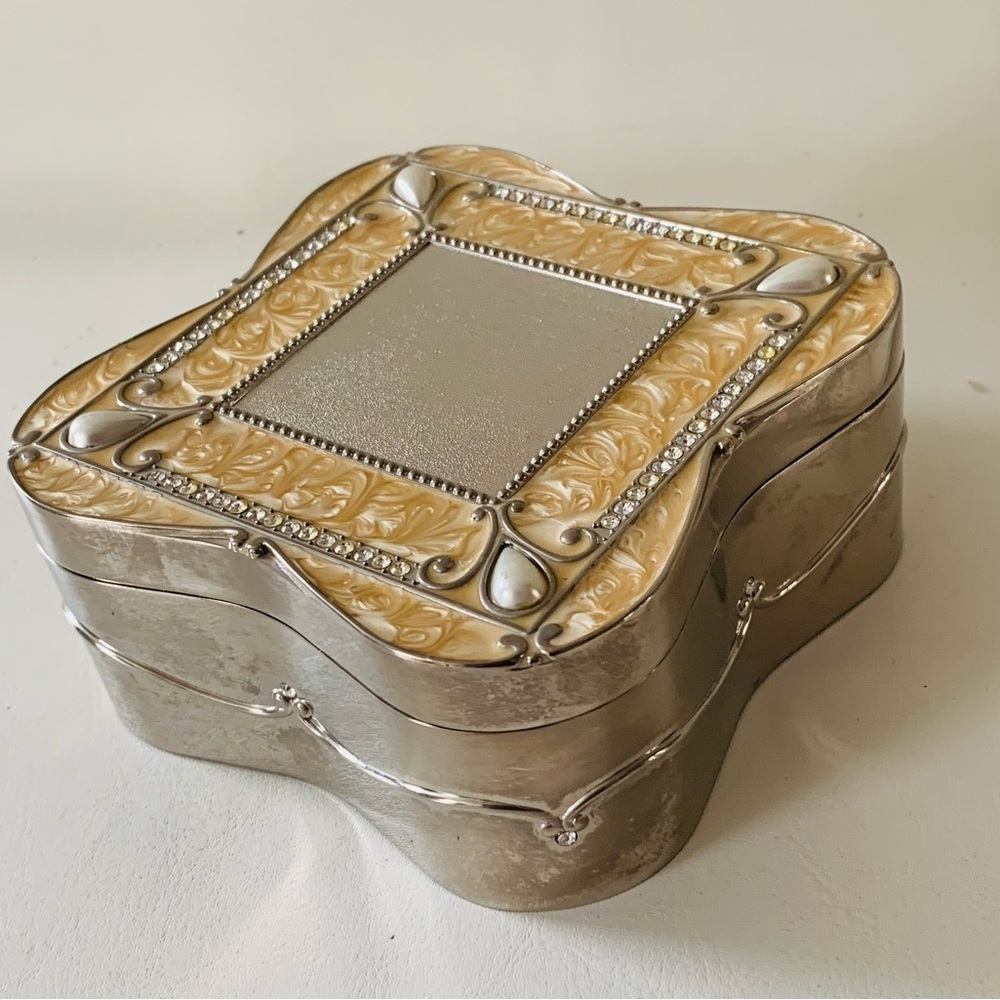 Things Remembered Jewelry Box